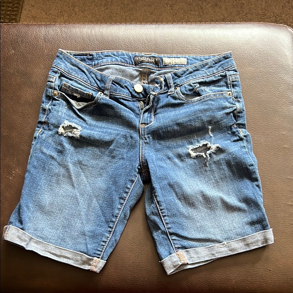 Women’s Bermuda Jean Shorts, Size 6